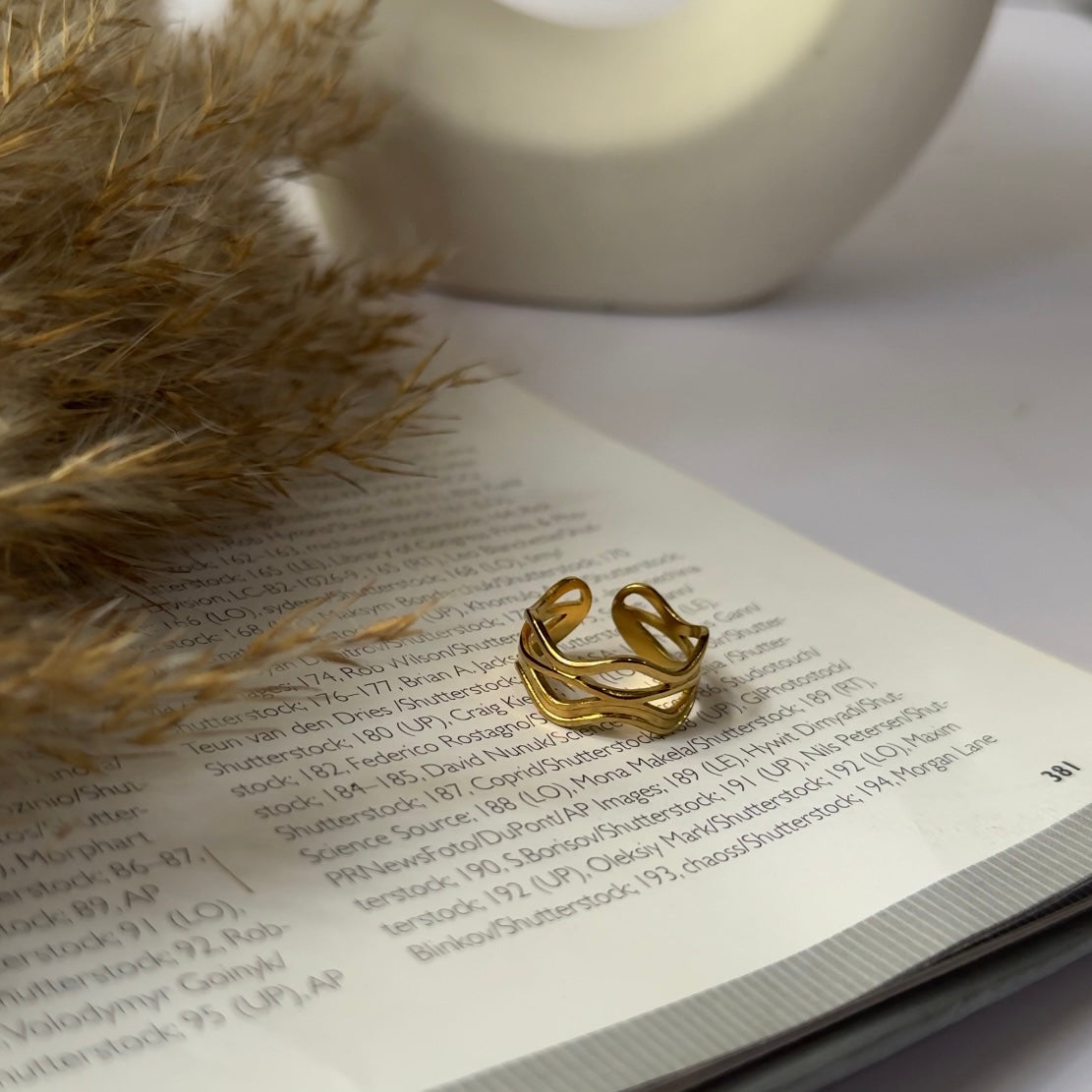 Layer wave ring