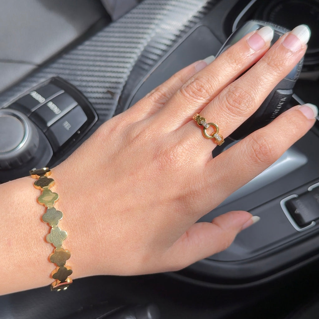 Glimmer ring