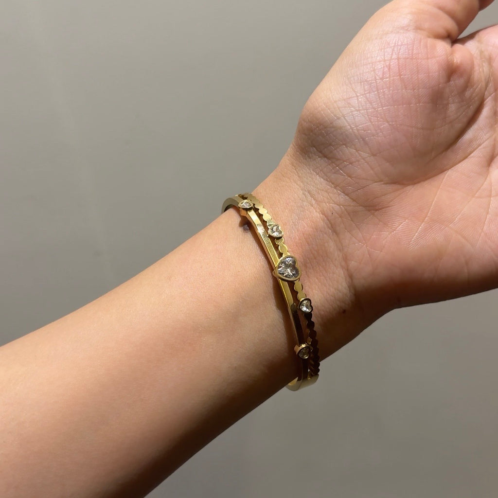 Forever heart bangle