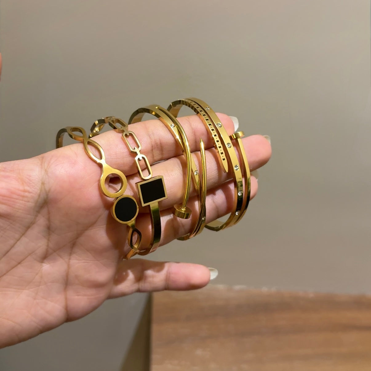 Midnight petal bangle