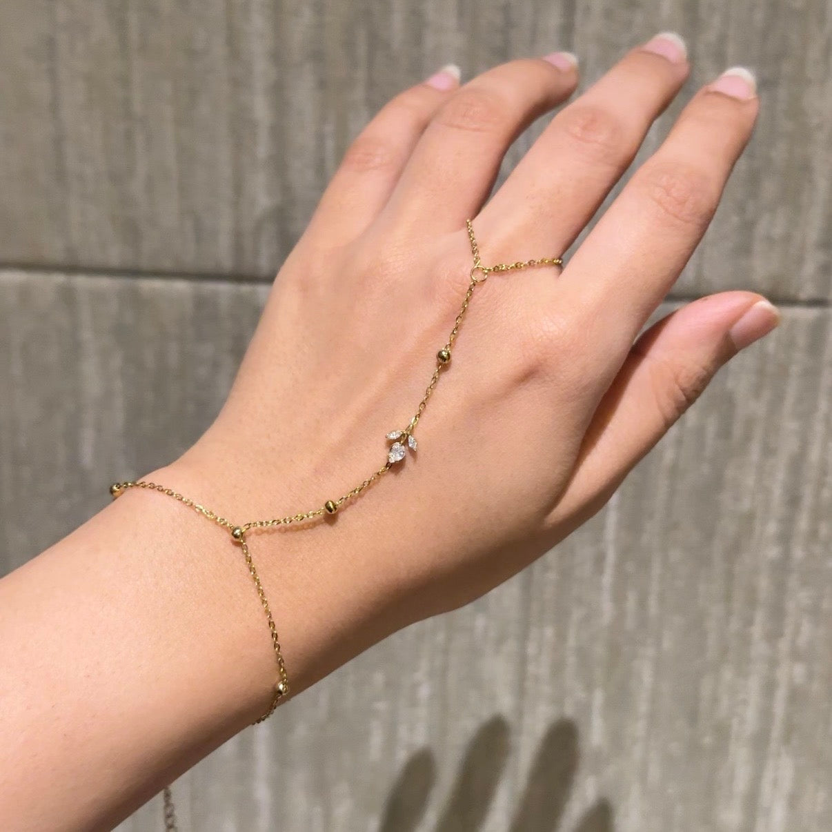 Tulip hanchain (white)
