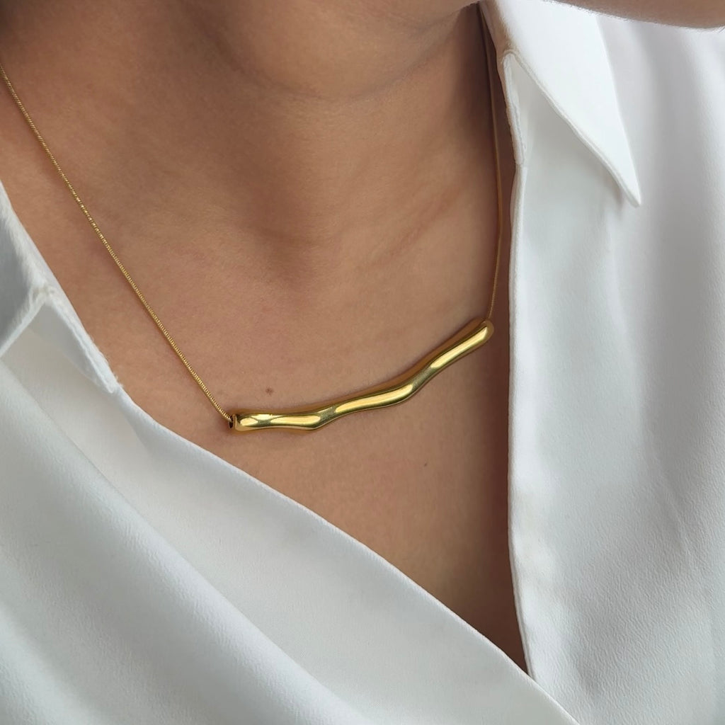 The apex necklace