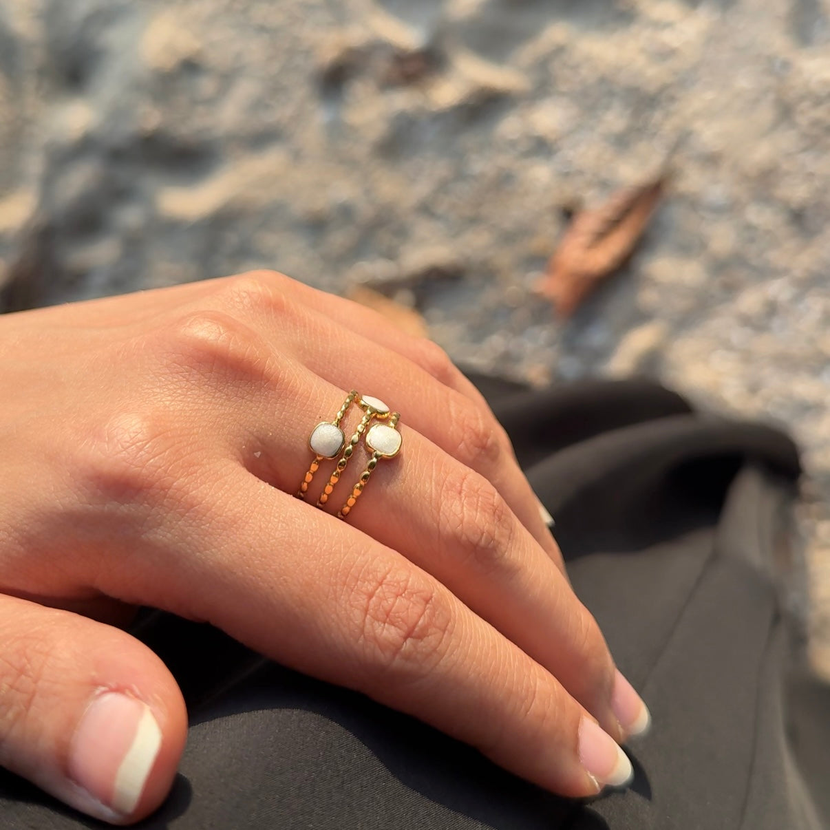 White layer ring