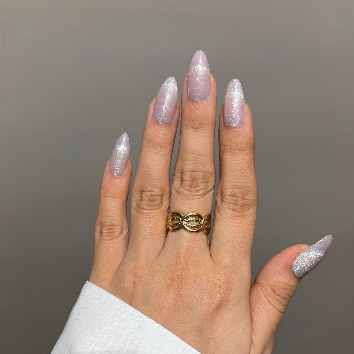 Linked chain model ring