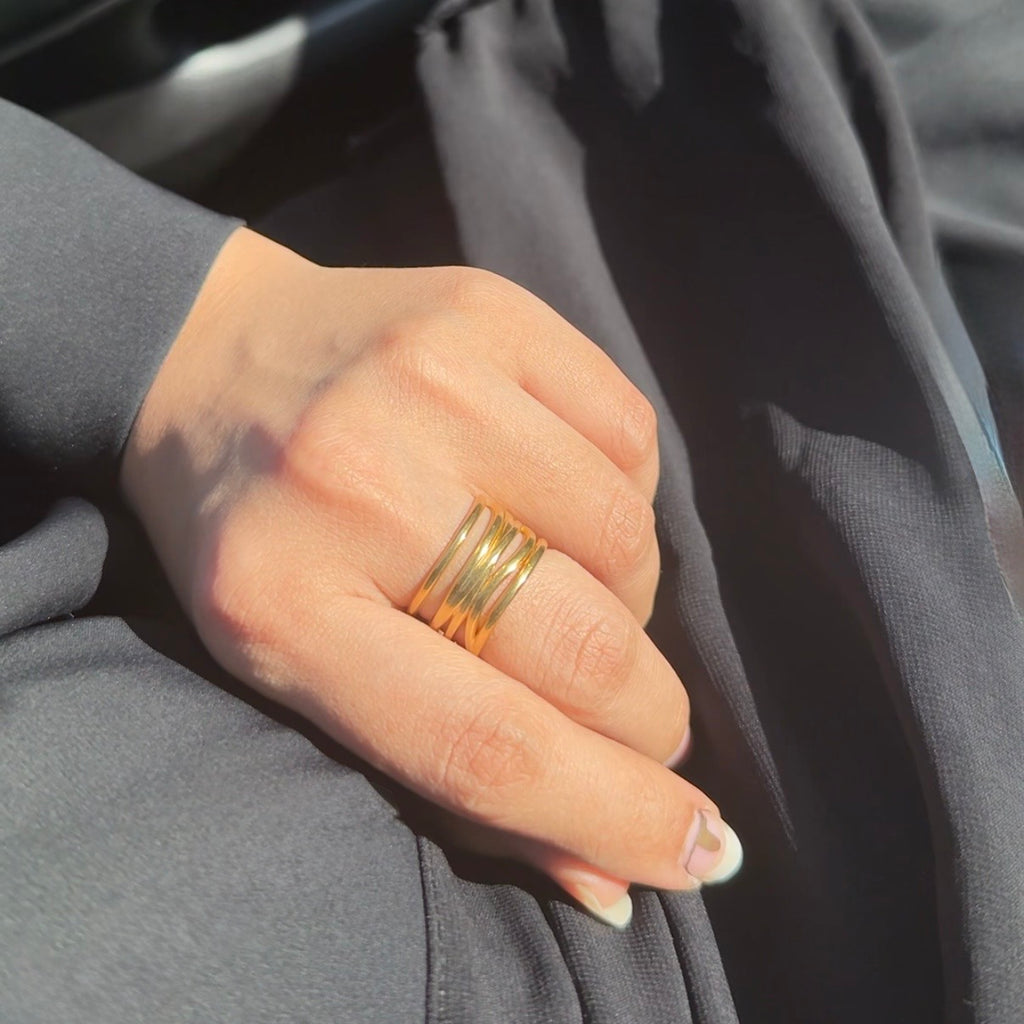 Serene stack ring