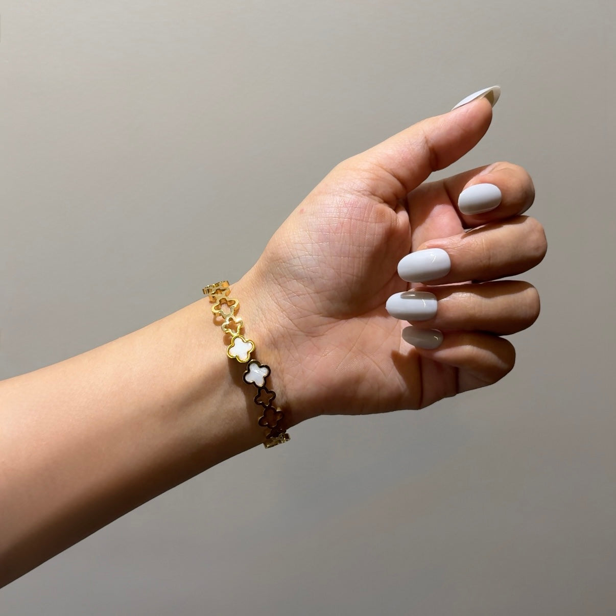 White clover style bangle