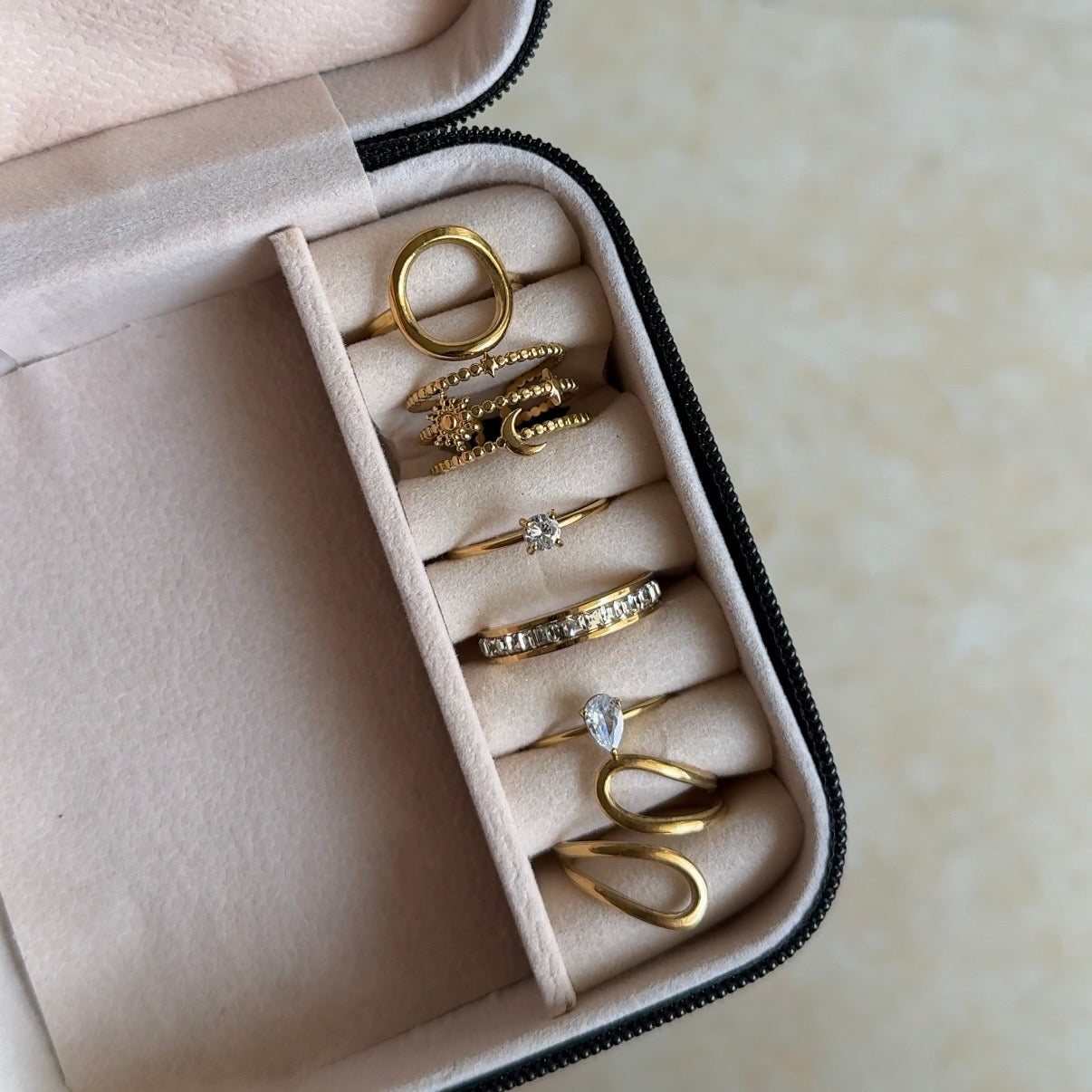 Iconic Ring stack (including box)