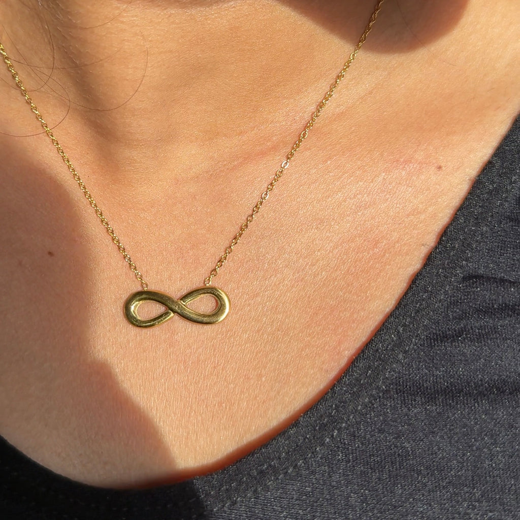 Endless Love necklace