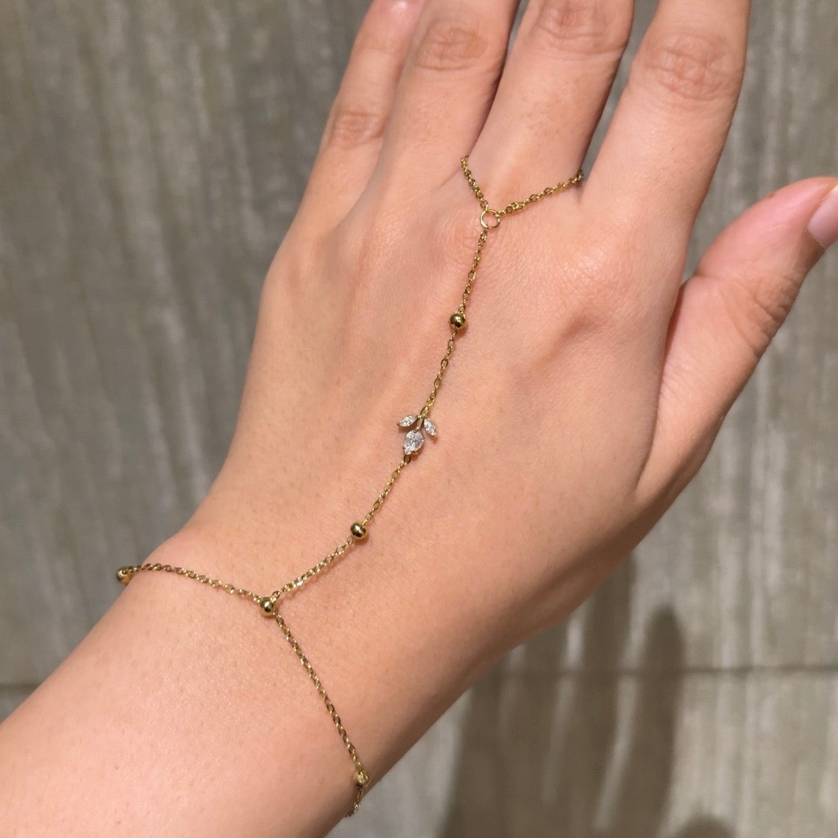 Tulip hanchain (white)