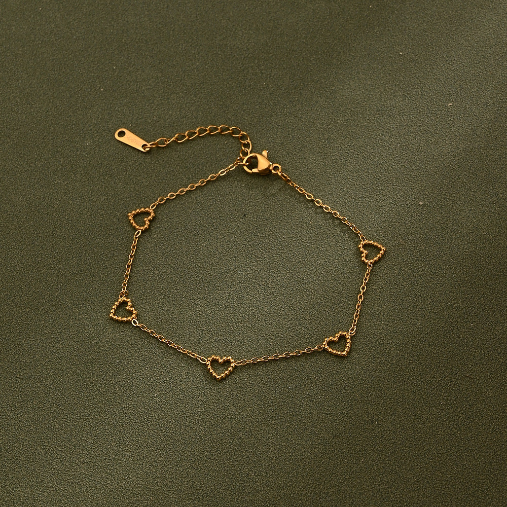 Hearted link bracelet