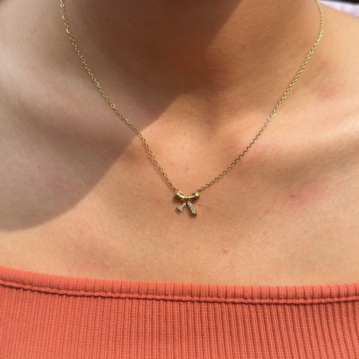 Dainty stoned bow necklace