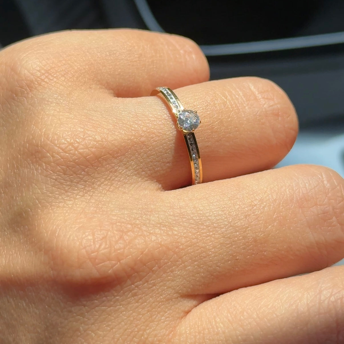 Solitaire Line ring