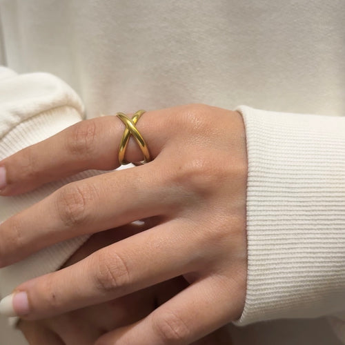Crux ring
