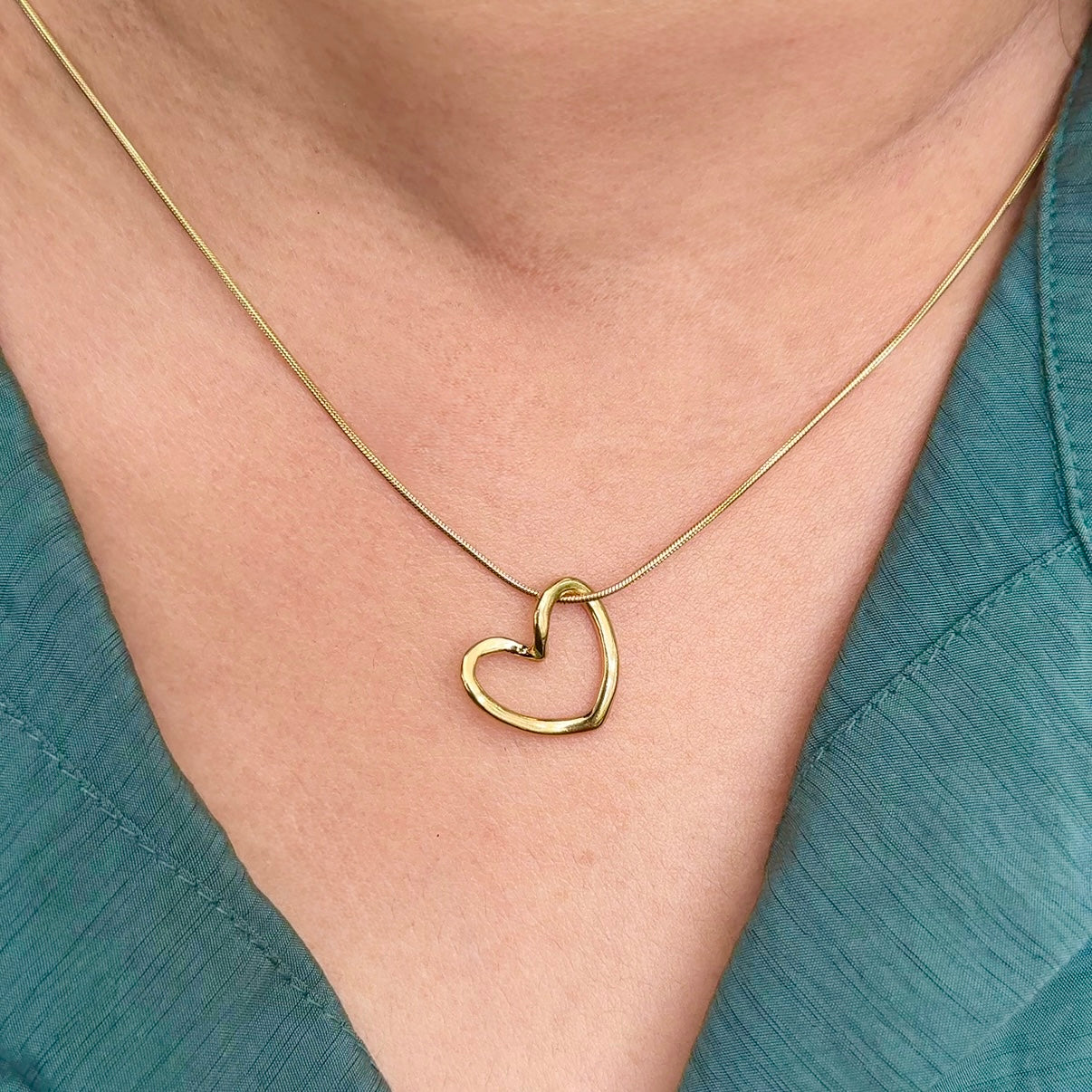 Velora Heart necklace