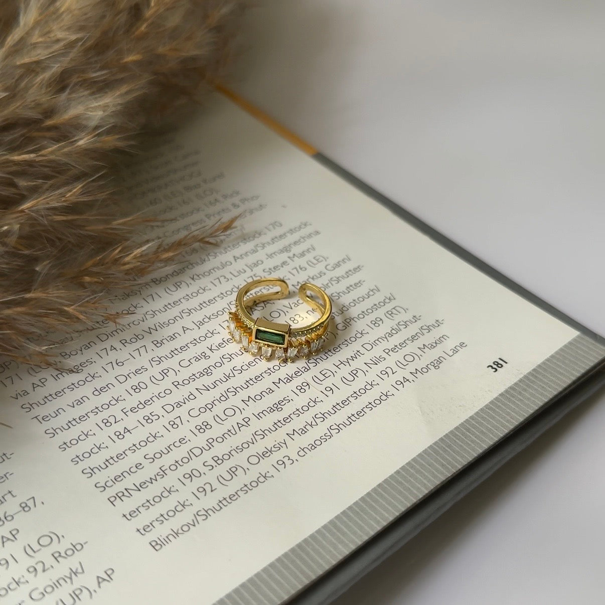 Emerald Crest ring