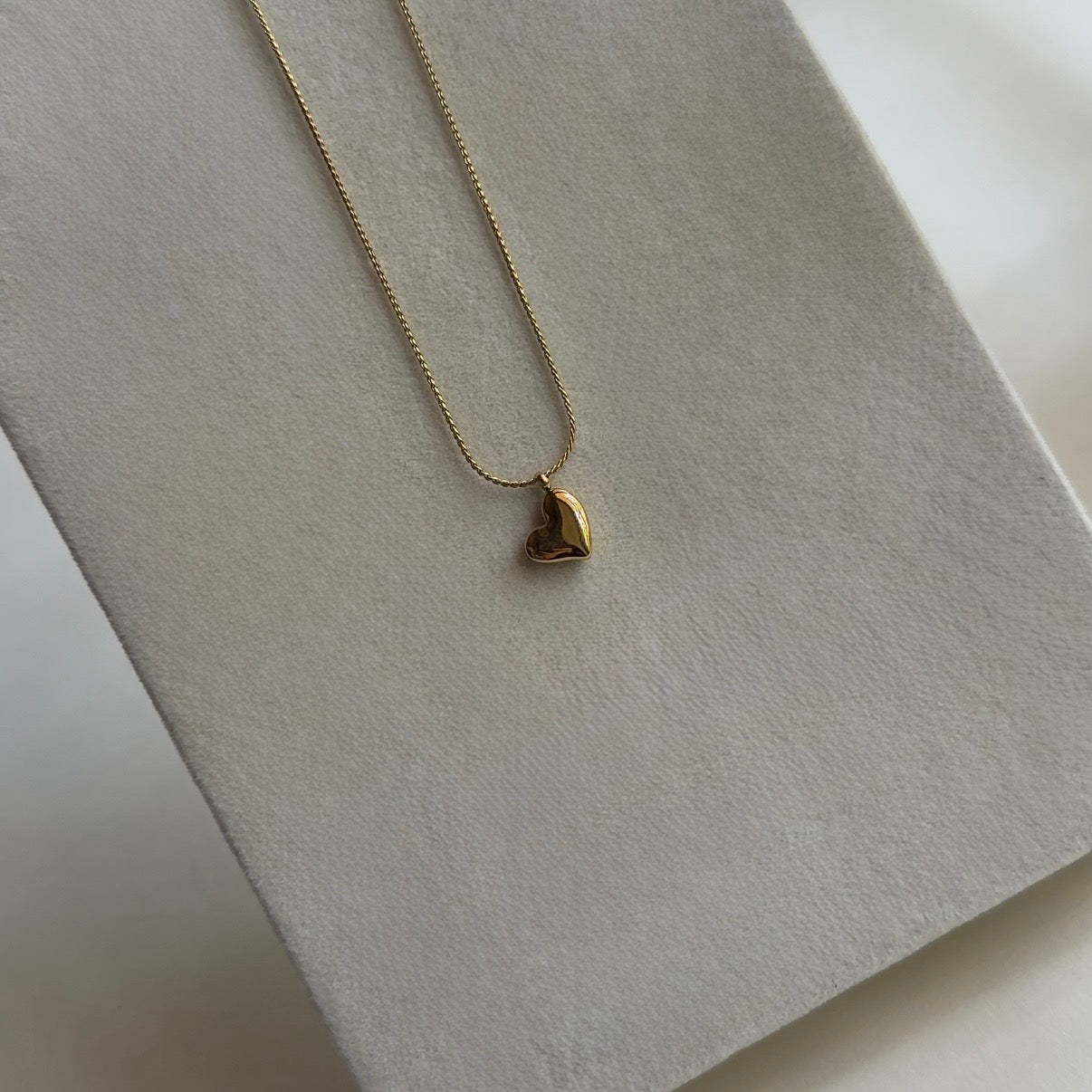 Lune heart necklace