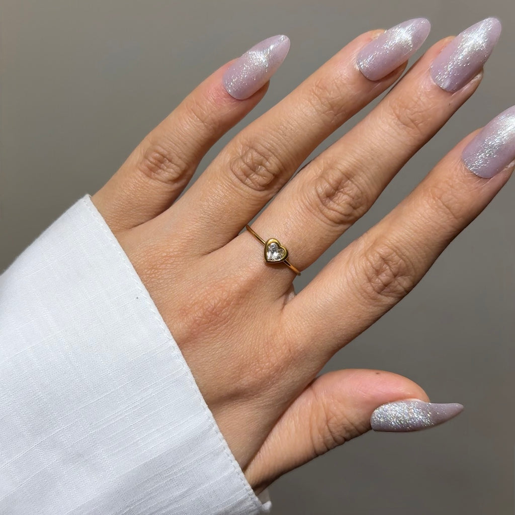 Mini heart ring
